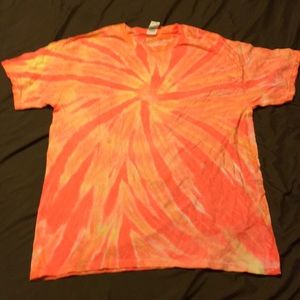 Women’s handmade tye dye tee large